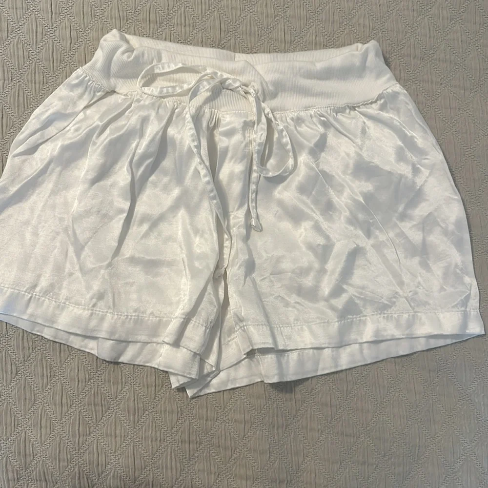 PJ Harlow Mikel shorts - Picture 1 of 3